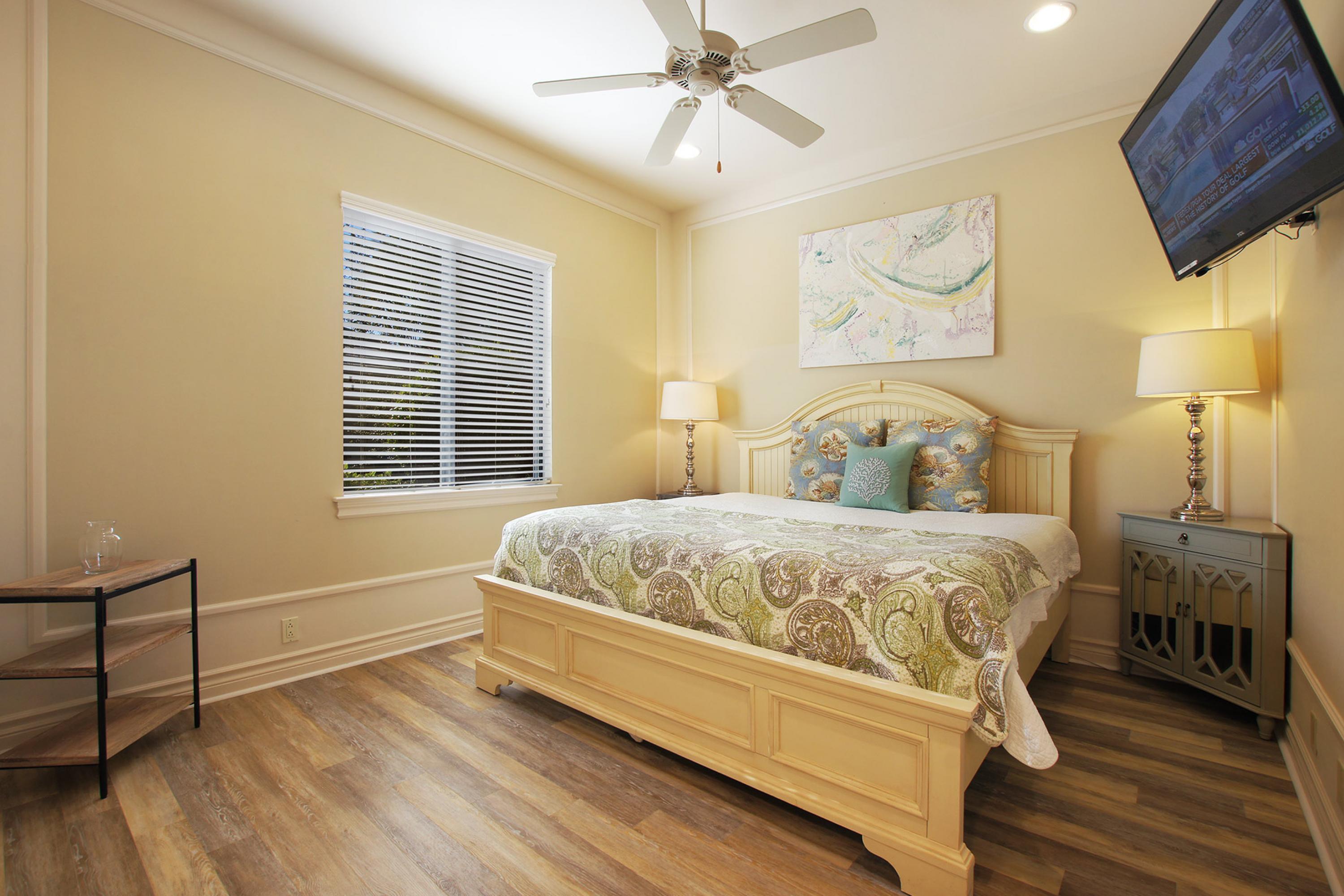 bedroom2a.jpg